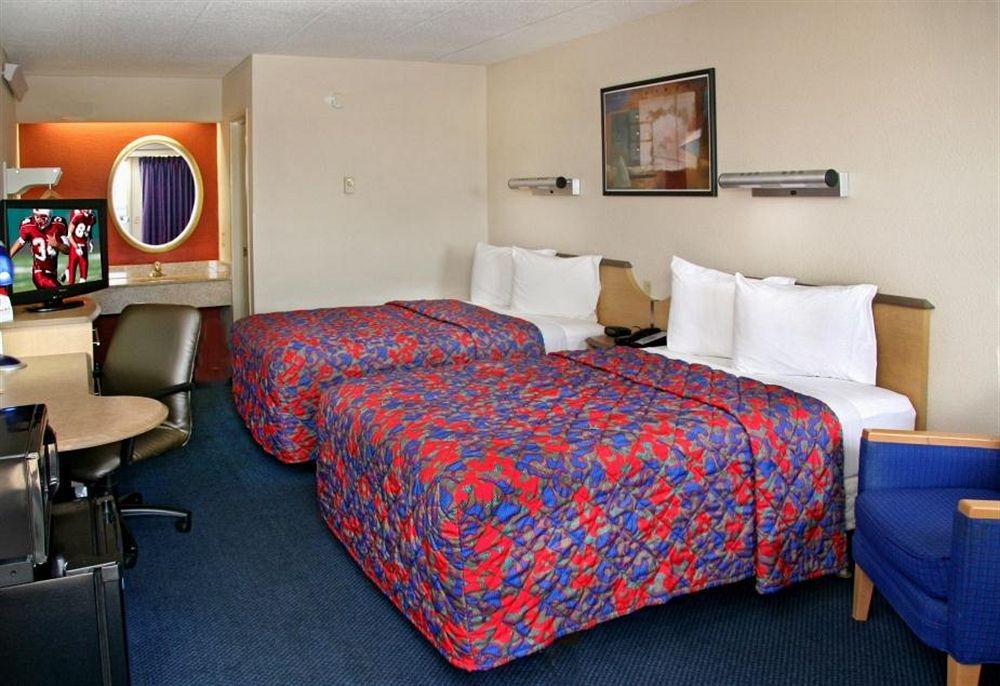 Red Roof Inn Edison Pokój zdjęcie